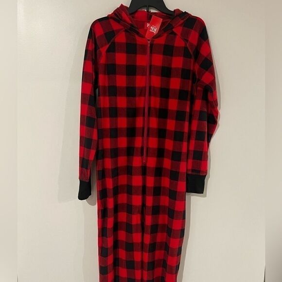 FAMILY Pajamas Matching Womens 1-PC. Red Check Printed Family Pajamas, Holiday - Picture 9 of 10